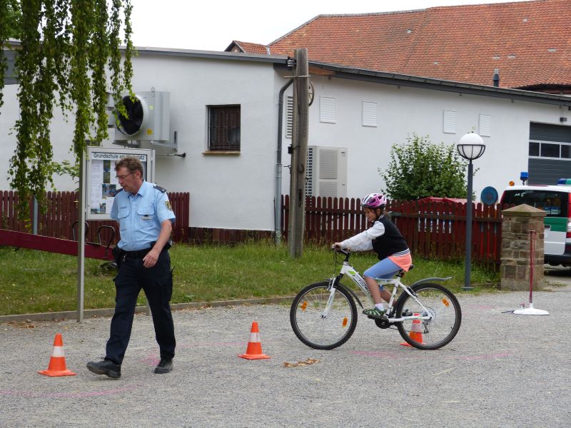 Grundschule am Kirchplatz-Fahrradprüfung_2018_13